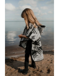 Poncho "Grey Thunderbird" 2