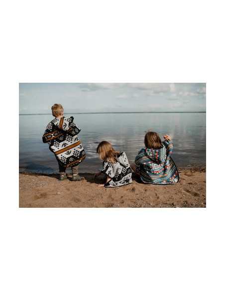Poncho "Brown Thunderbird"